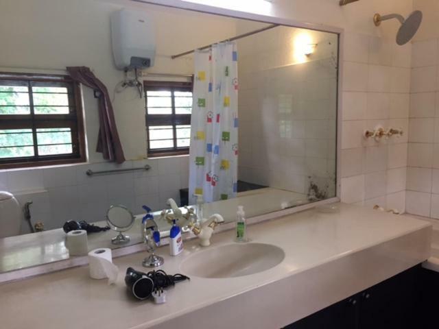 Villa Serena Bangalore Bagian luar foto