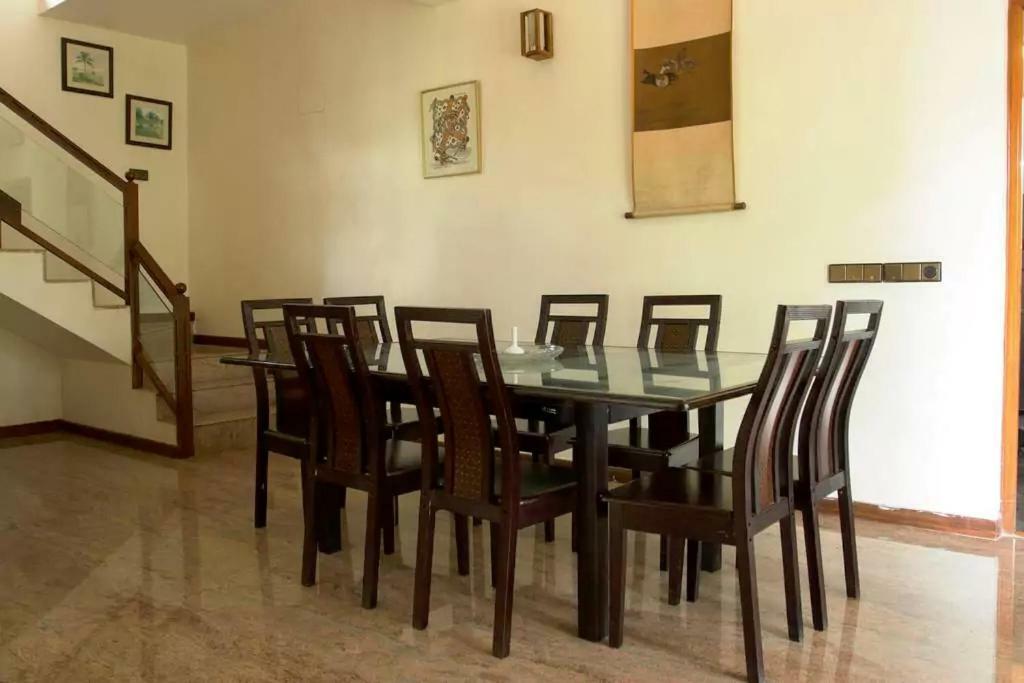 Villa Serena Bangalore Bagian luar foto