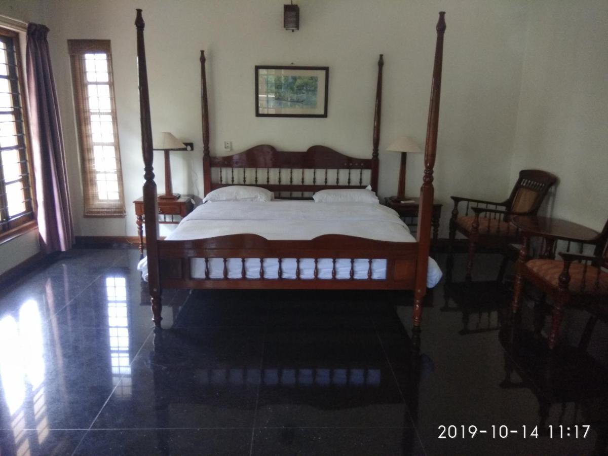 Villa Serena Bangalore Bagian luar foto